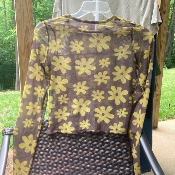 Mesh Funky Floral Top - Picture 3 of 5